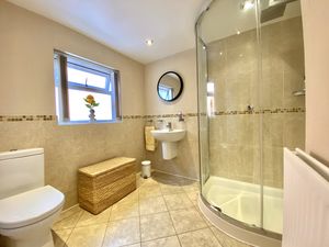 Shower Room/WC- click for photo gallery